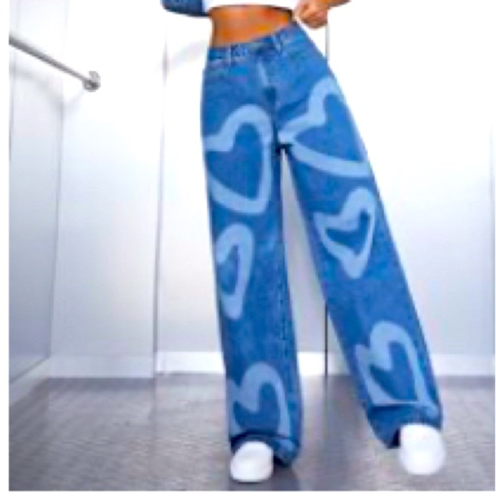 High waist, wide leg heart printed  jeans
